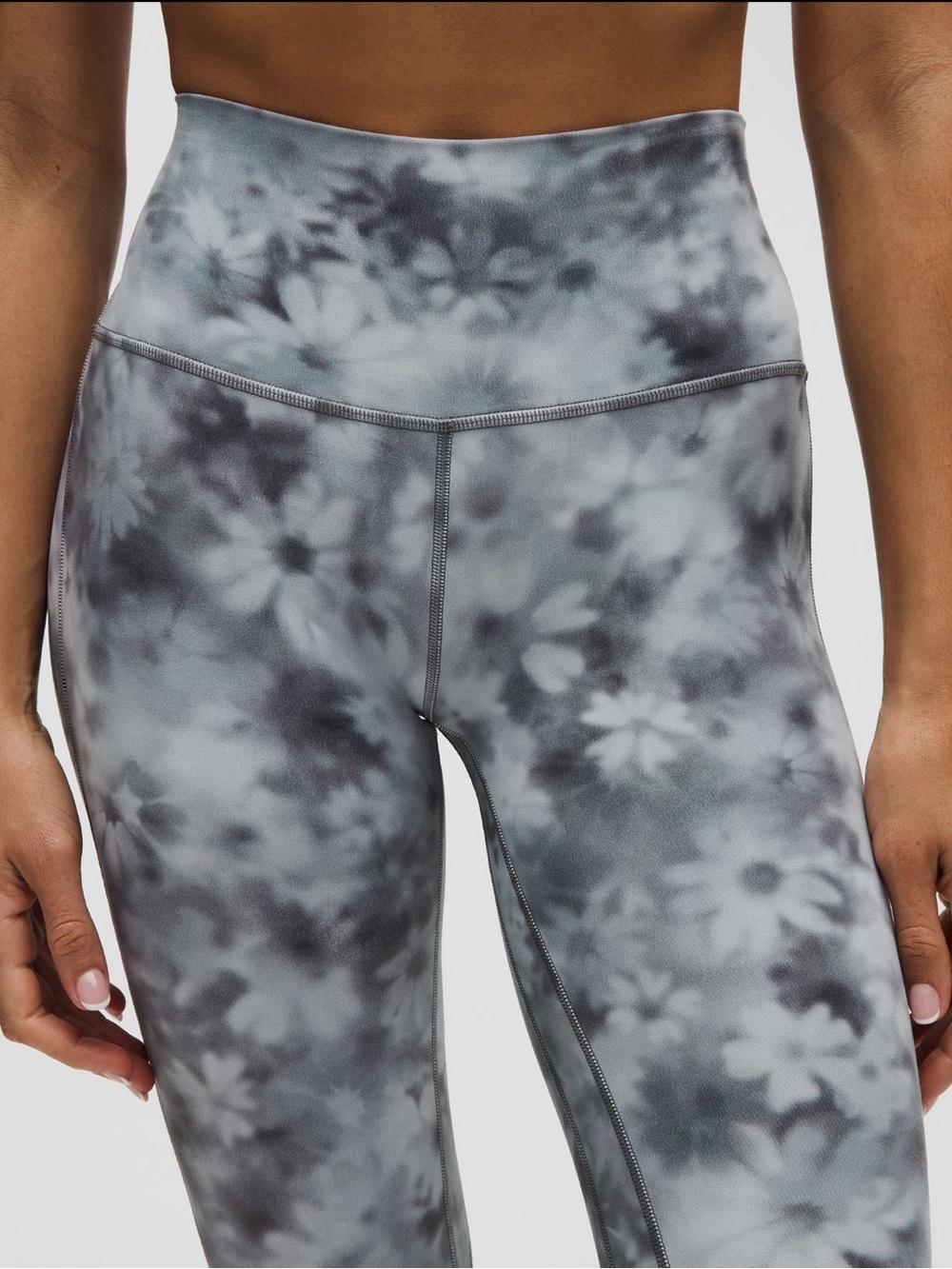 NWT Lululemon Align leggings sold out Meadow Haze Gray Multi 10